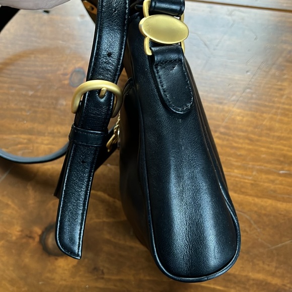 Etienne Aigner Vintage Black Leather Crossbody - Picture 8 of 16